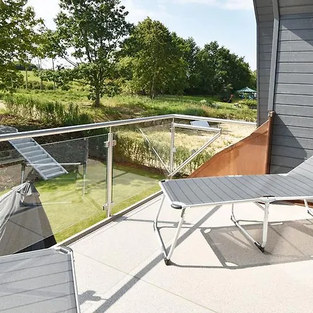 Exklusive Reetdach-villa Ostseefrische