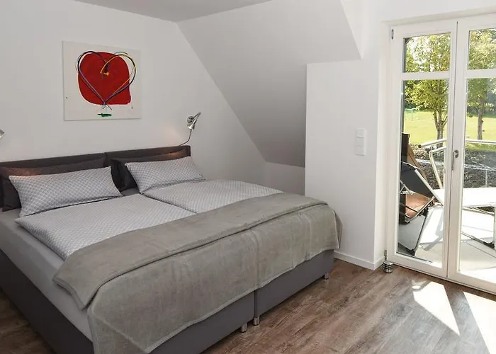 Exklusive Reetdach-villa Ostseefrische Lobbe