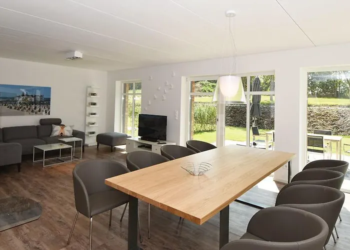 Exklusive Reetdach-villa Ostseefrische *